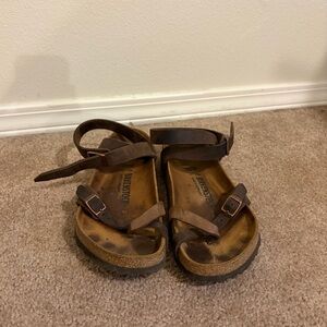 Birkenstock Women’s Yara Sandal